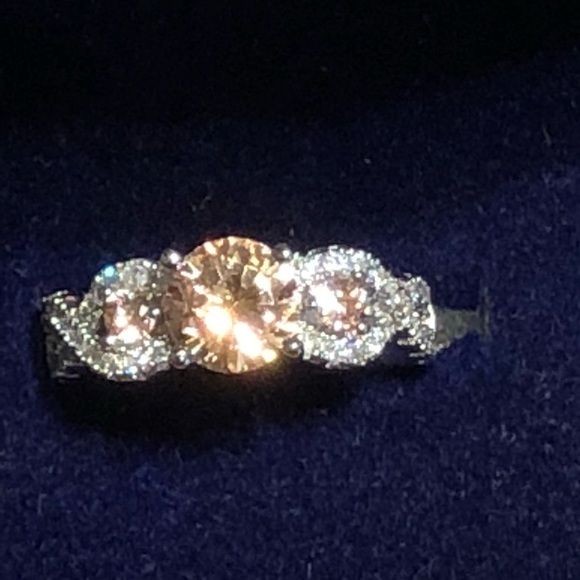 🦋Last One!  Beautiful 2 Carat CZ - Picture 2 of 7